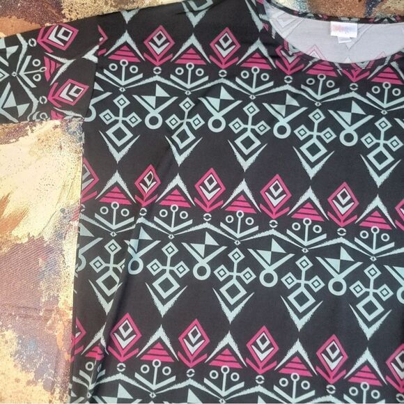 LulaRoe Irma Women's Black Short Sleeve Tunic Shirt Geometric Print Size Large - Picture 3 of 9